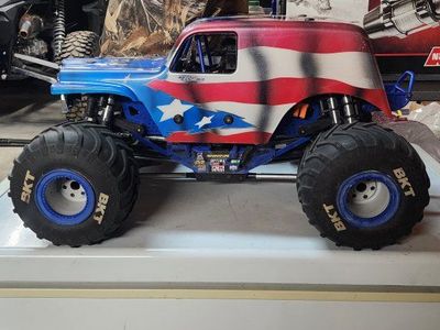 Losi LMT 2.0