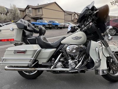 2003 Harley Davidson FLHTC-I Ultra Classic Electra Glide 100 year Anniversary Edition