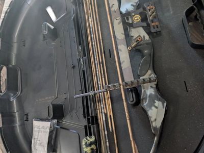 PSE Archery Discovery Bow Set with Hard Case and Arrows - Ready for the Outdoors