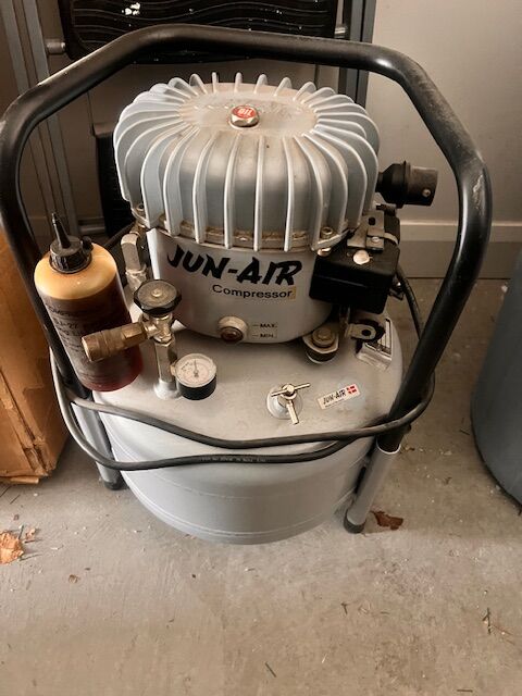 JUN-AIR Model 3 DK-9400 from Denmark SUPER Quiet!!