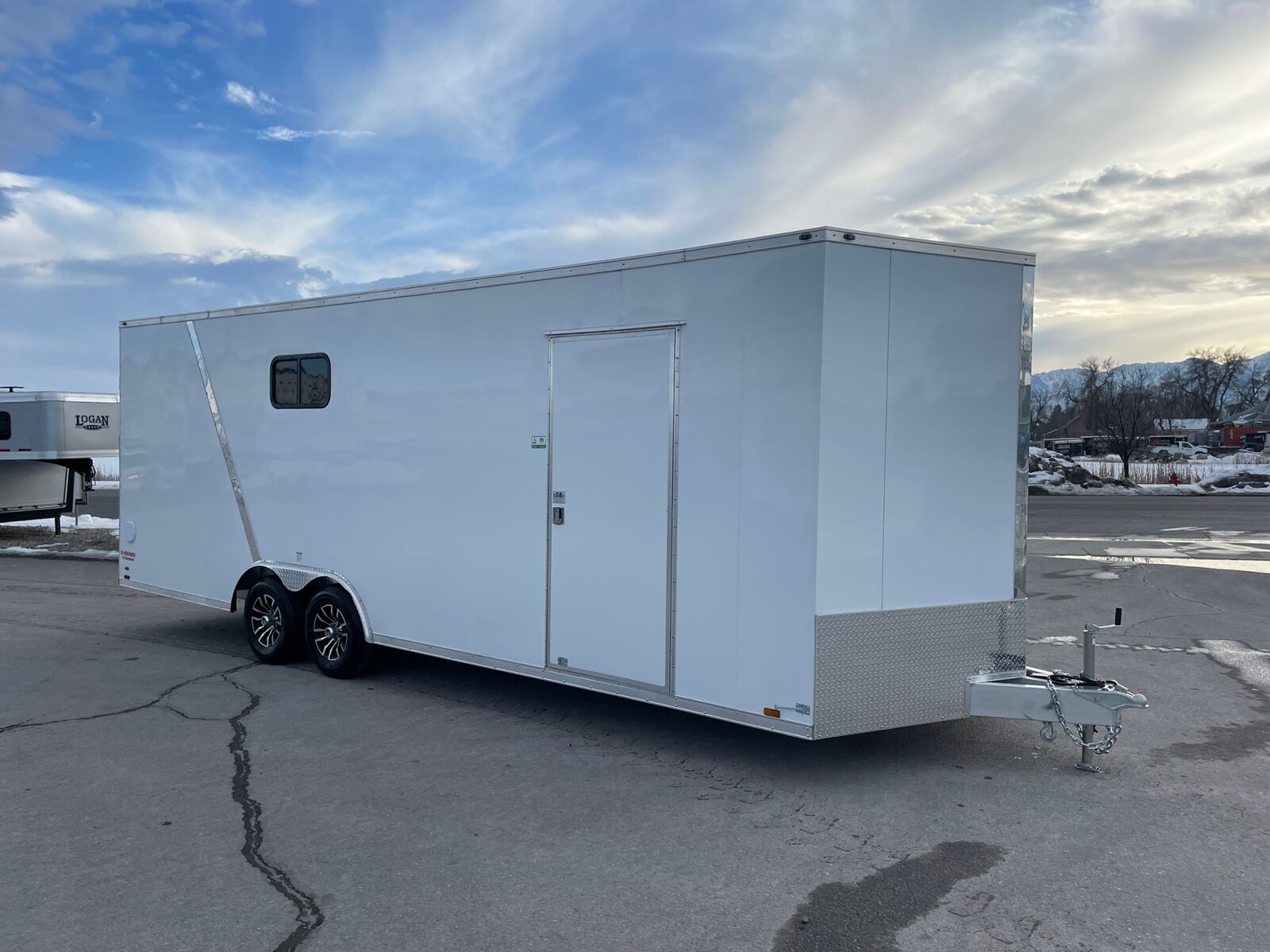 2025 Cargo Mate 8.5X24 Aluminum Car Hauler