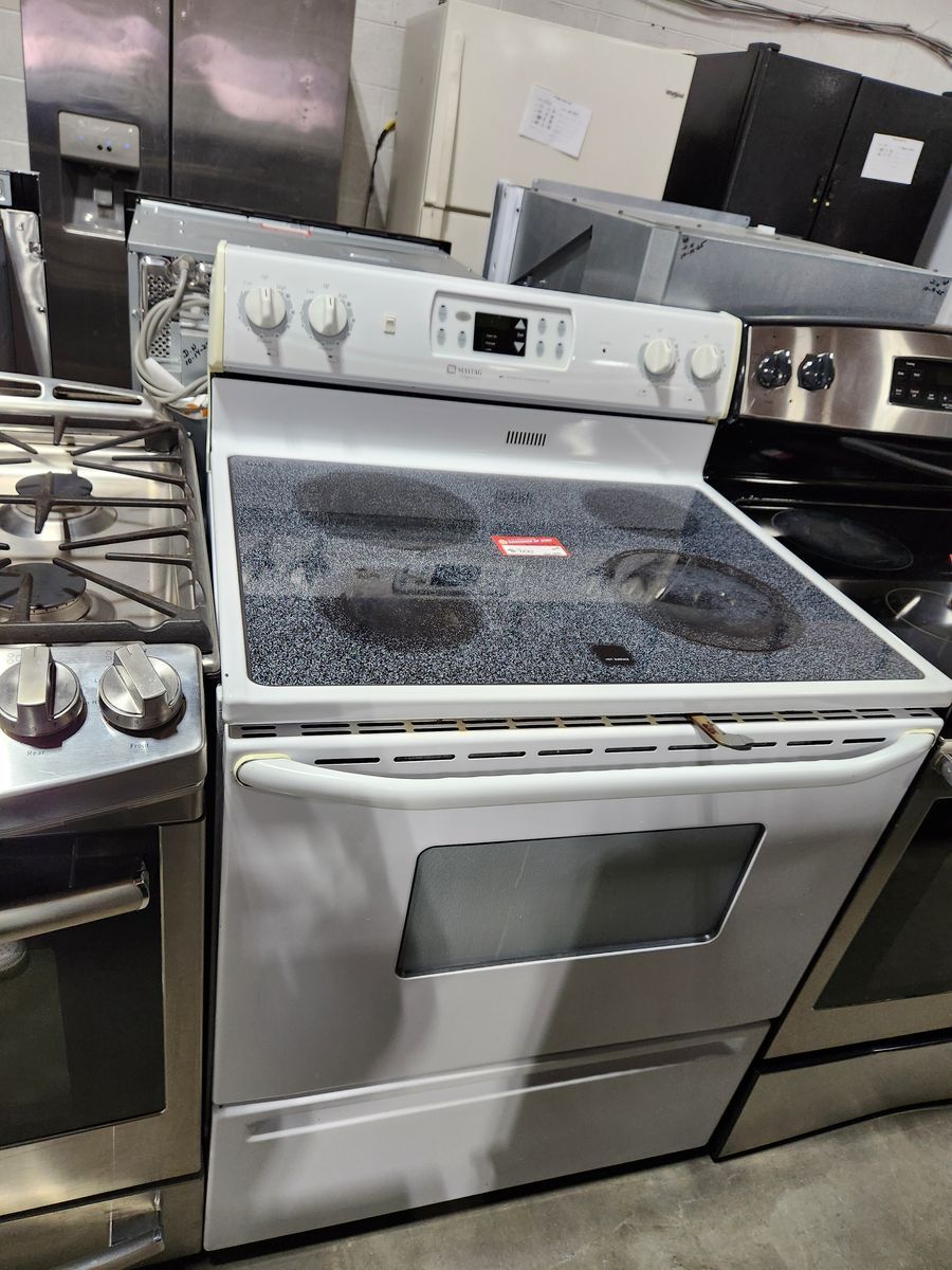 NICE MAYTAG GLASS TOP RANGE! W-WARRANTY