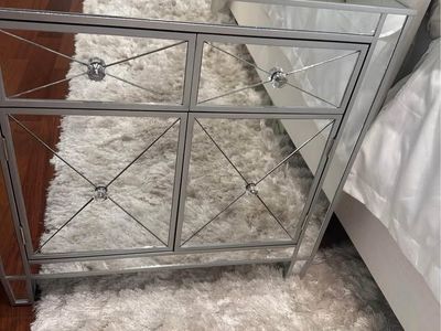 Mirrored Cabinet/Night stand (set of 2)