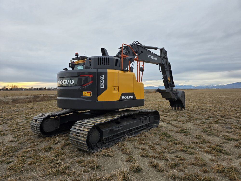 2023 Volvo ECR 235EL