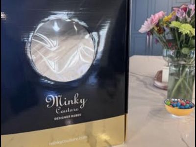 Brand New Minky Couture Robe-M/L