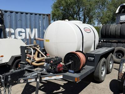 600 Gallon Water Trailer for Rent. Pump and Hose
