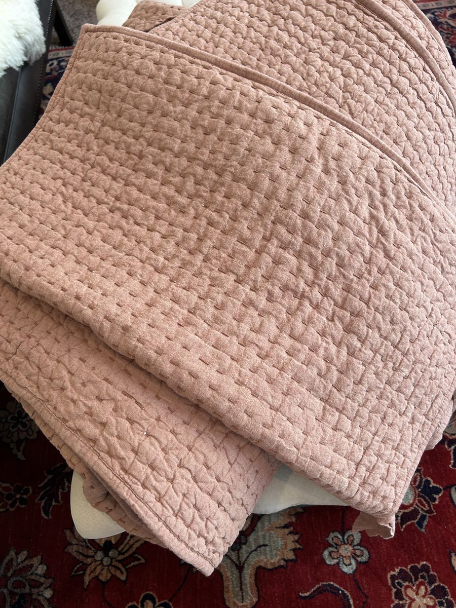 Pottery Barn king pick stitch cotton/linen quilt with 3 European shams. Color might be brick?