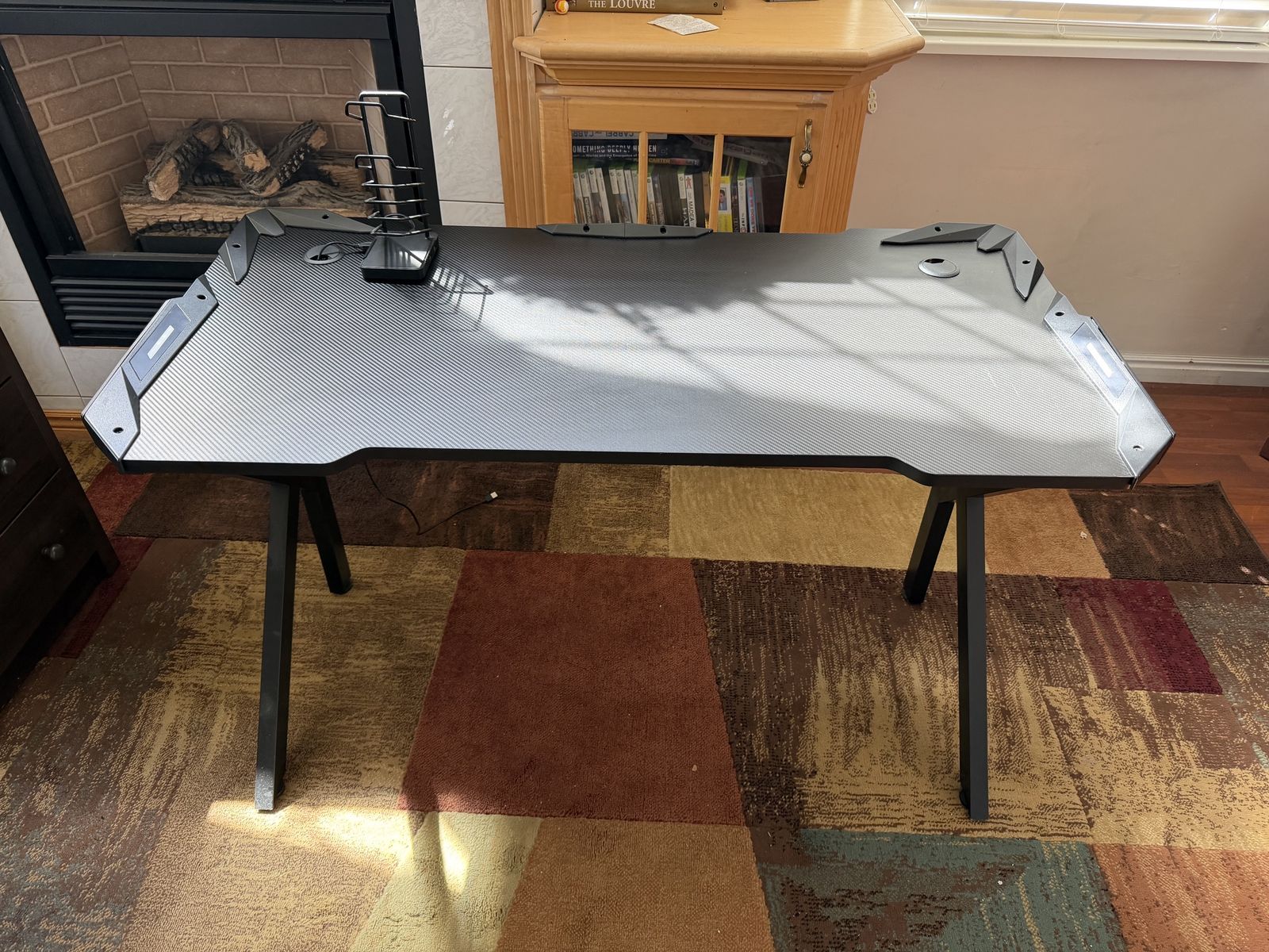 Computer gaming desk