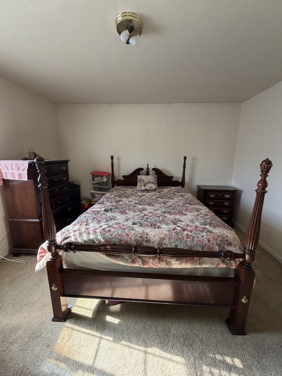 Bedroom Set (no mattress)