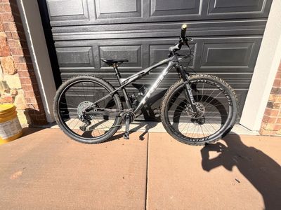 TRECK SUPERCALIBER 9.9 (SRAM AXS), (full carbon) Will Negotiate Pricing.