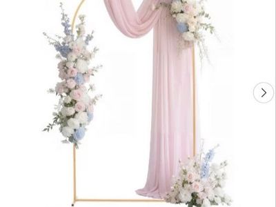Rent /Wedding Arch Backdrop Stand Set of 2, Gold