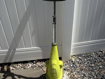 Electric chipper and electric cultivator