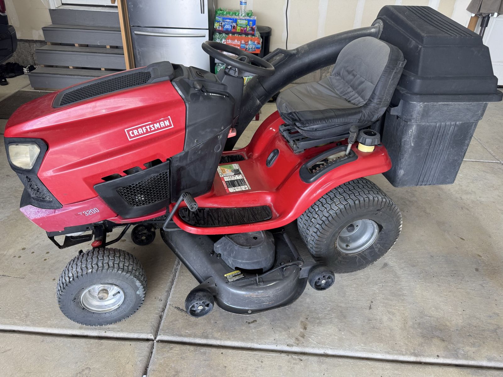 Craftsman T3200Riding Lawn Mower with Bagger Attachment