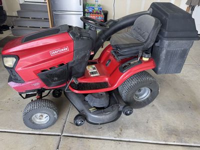 Craftsman T3200Riding Lawn Mower with Bagger Attachment