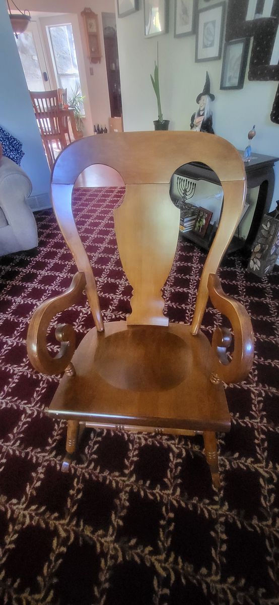 Rocking chair