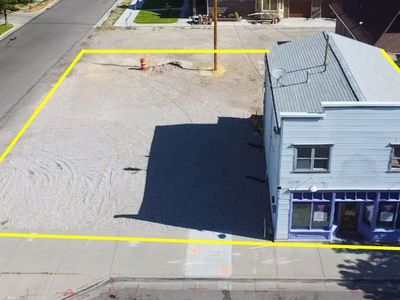 Owner User | Live/Work | Future Redevelopment Opportunity in Magna - Reduction!
