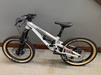 Commencal Jr Clash 20 (2020) Full Suspension MTB