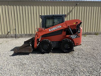 2015 kubota SSV 65 skidsteer, only 2490 hours