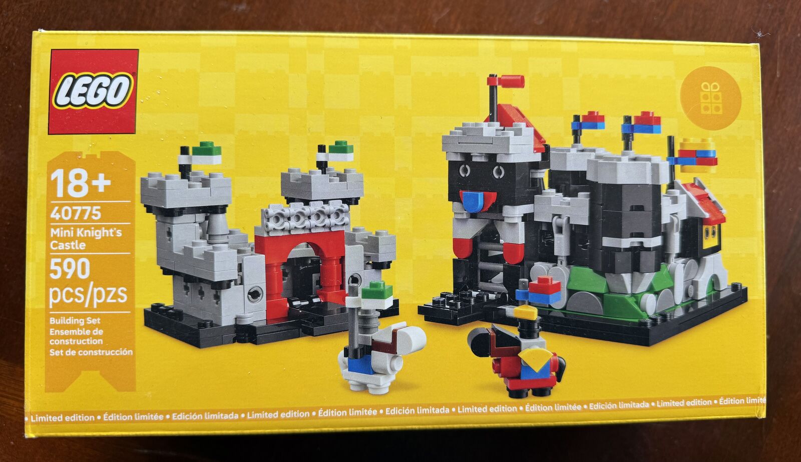 Lego Mini Knight's Castle 40775