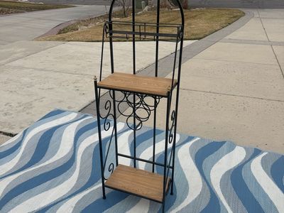 Iron Bakers Rack Wine Rack with Wooden Shelves