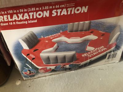 Intex Relaxation Station Giant 10ft Floating Island Raft