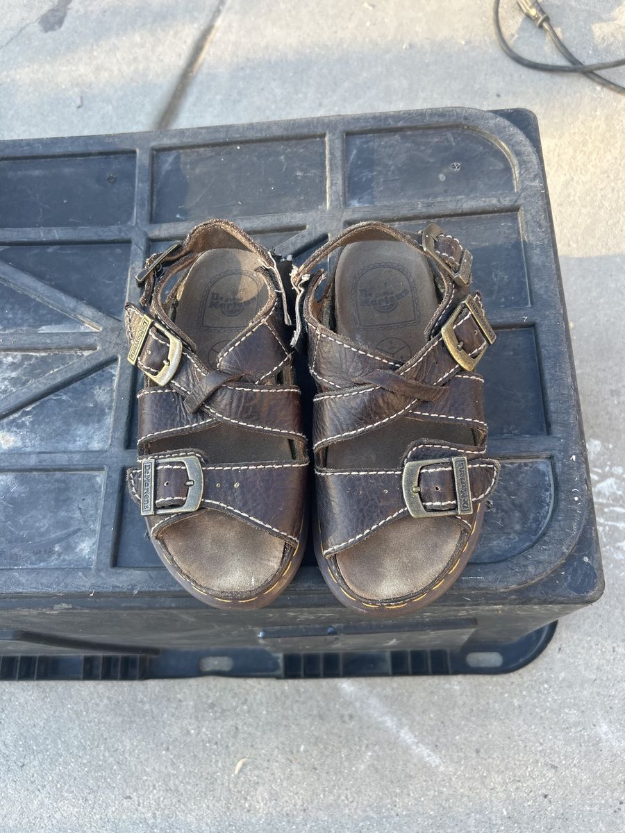 Dr Martens female sandals