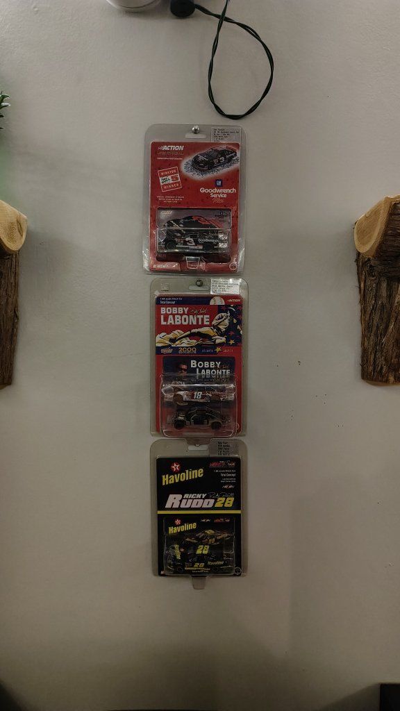 64th scale cars