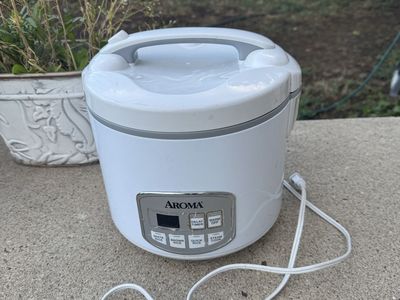 Aroma ARC-1000 Digital Rice Cooker and Food Steamer