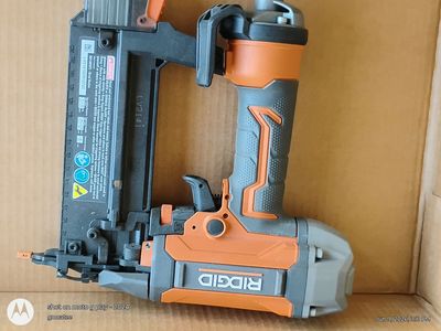 RIDGID R09890 18GA Air/ Brad Nailer 18-Gauge Tool Only