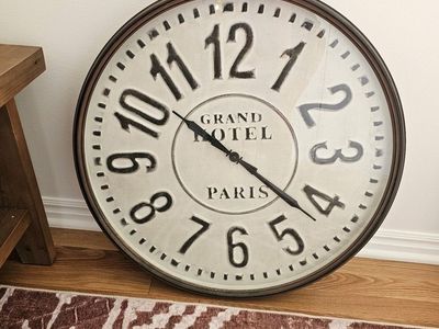 Wall clock
