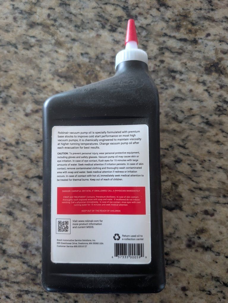 Robinair Premium High Vacuum Pump Oil - 8 quarts