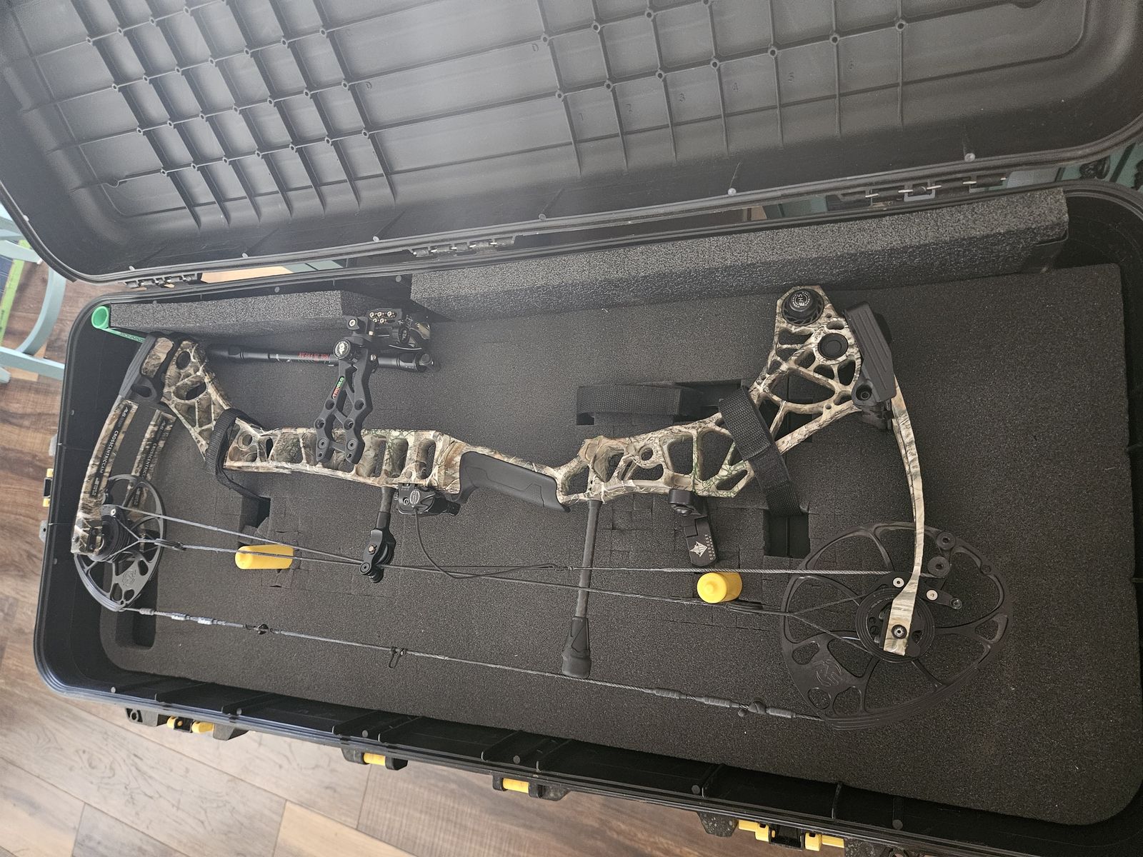 Main image 6