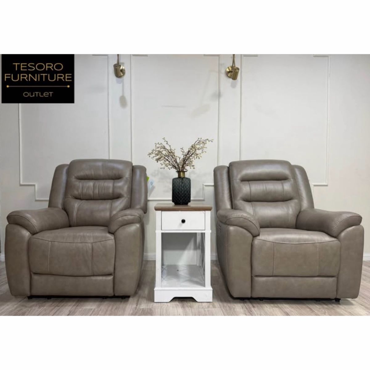 MASON LEATHER RECLINER CHAIRS *3 in stock