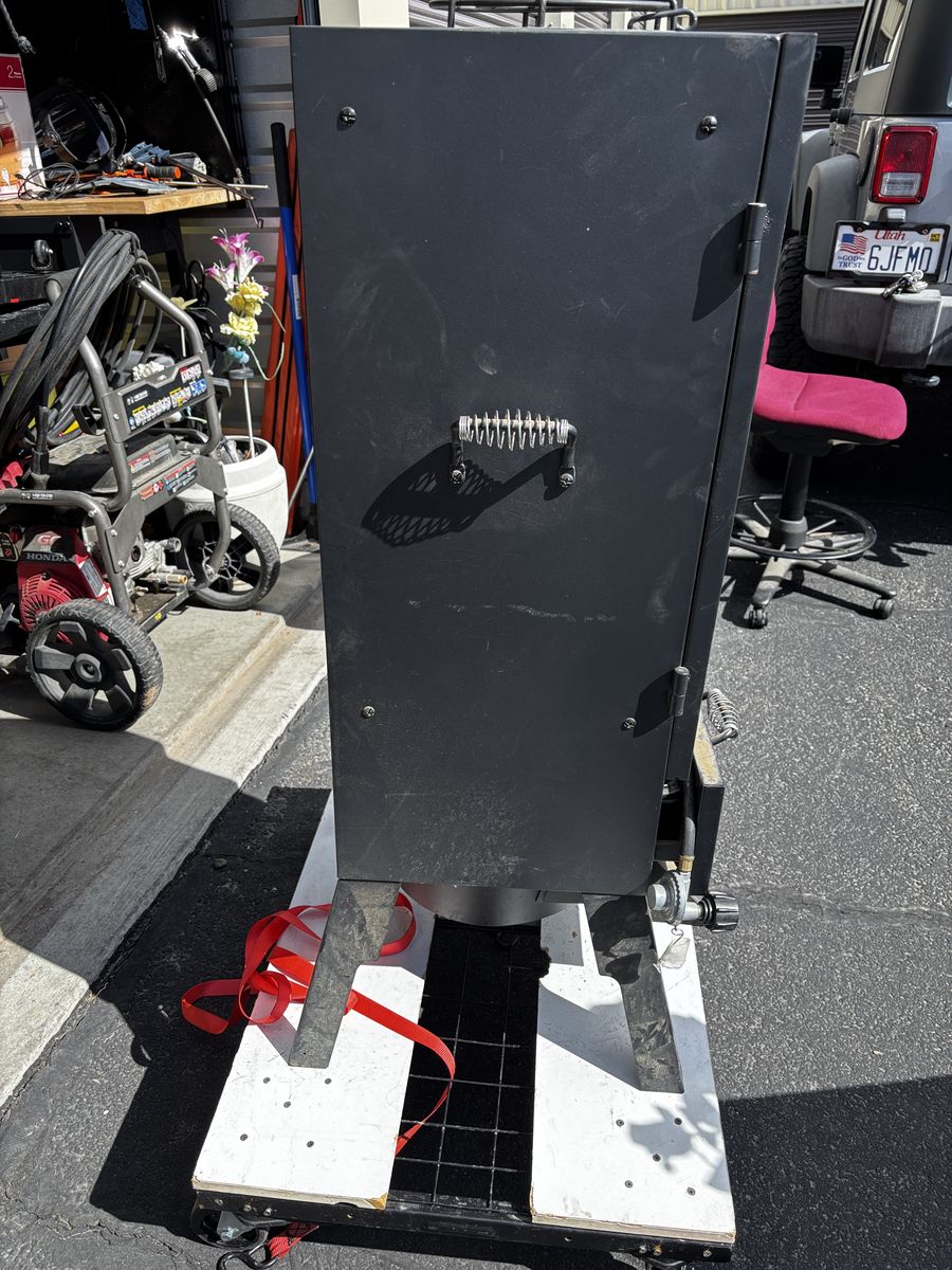 Propane And Chip Smoker