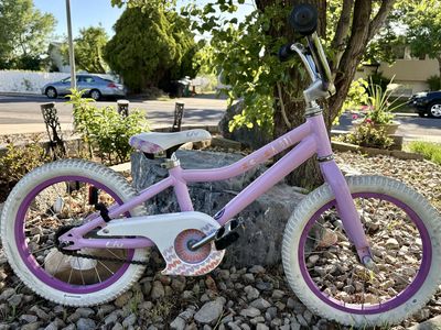 16” Liv Giant Bike in excellent condition
