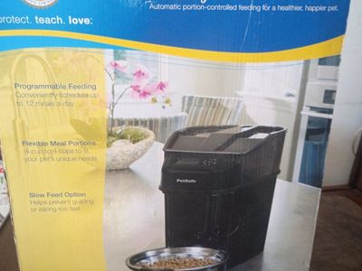 pet safe auto controlled feeder