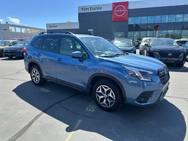 2022 Subaru Forester Premium
