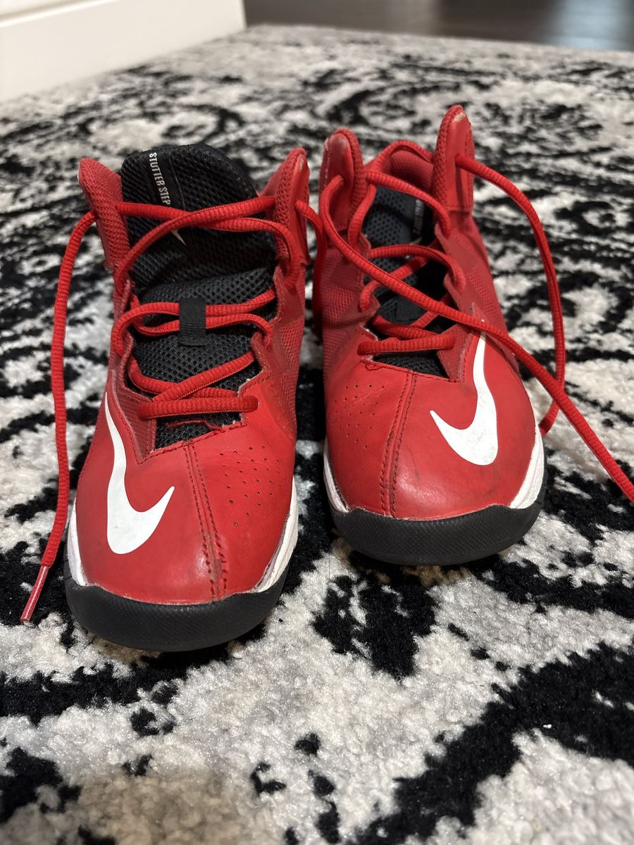 Nike Red Youth Basketball Shoes Size 1.5Y Stutter Step