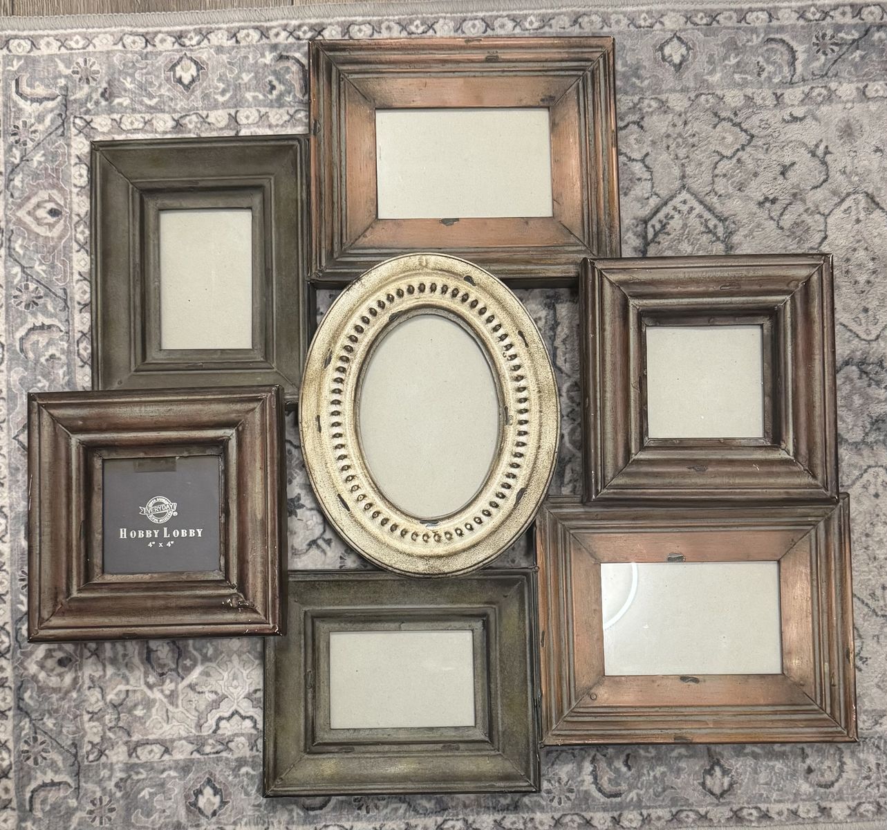 Metal Picture Frame Cluster