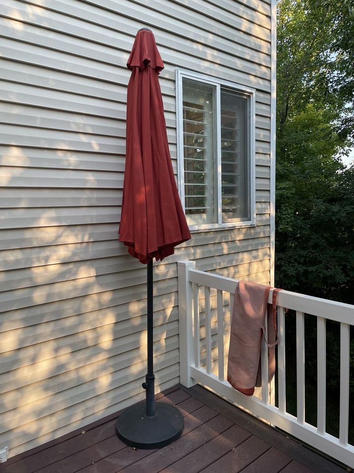 Main image 3