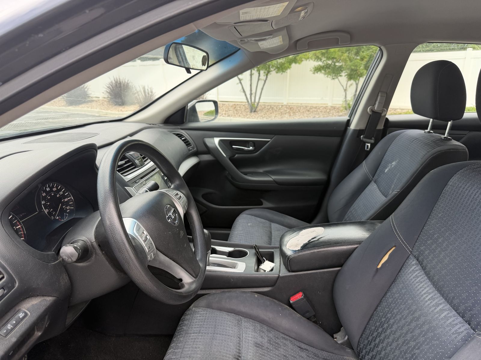 Main image 10