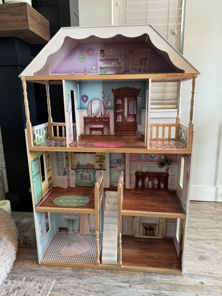 Barbie Dollhouse