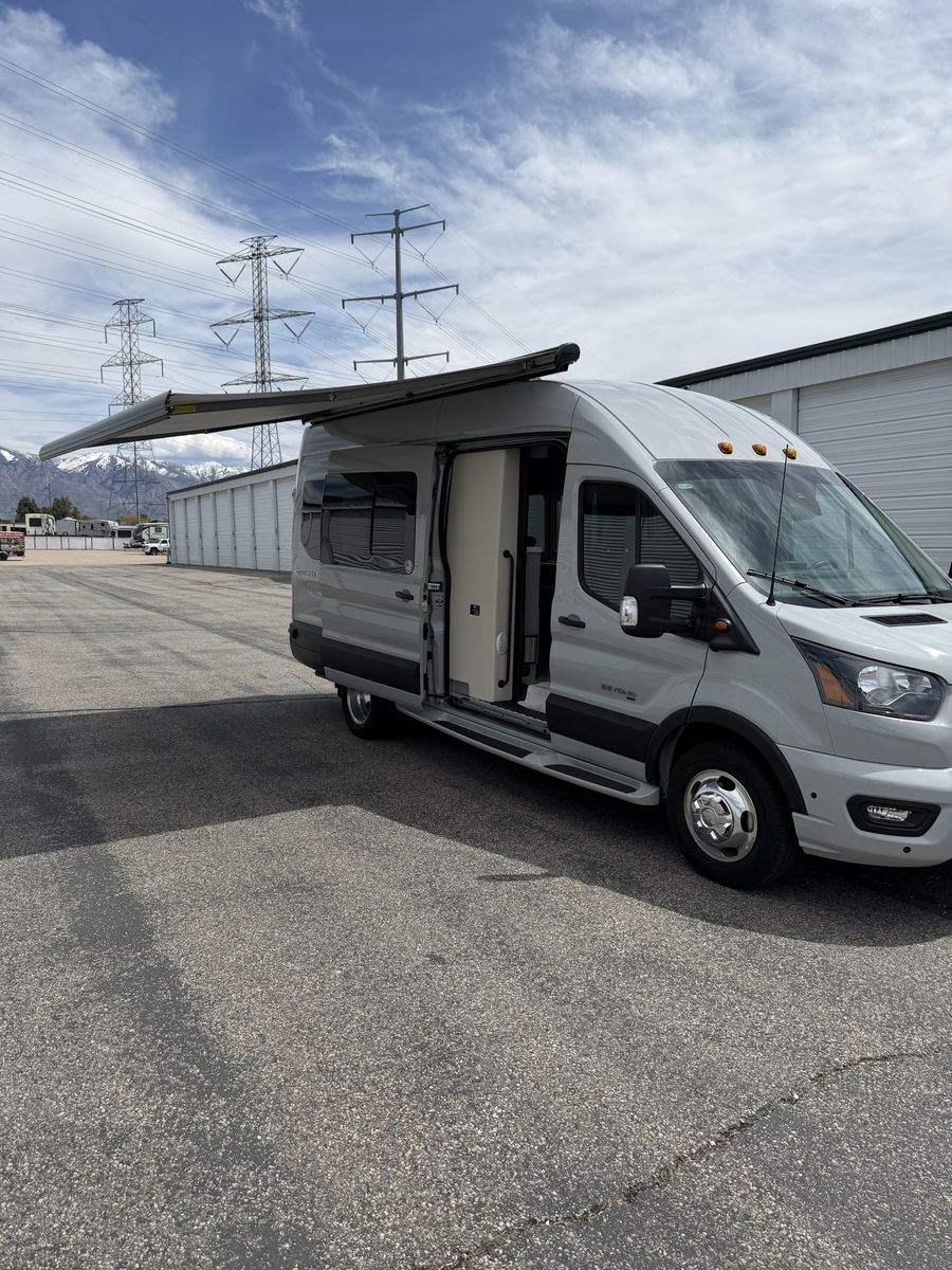 Coachman Beyond 22RB AWD