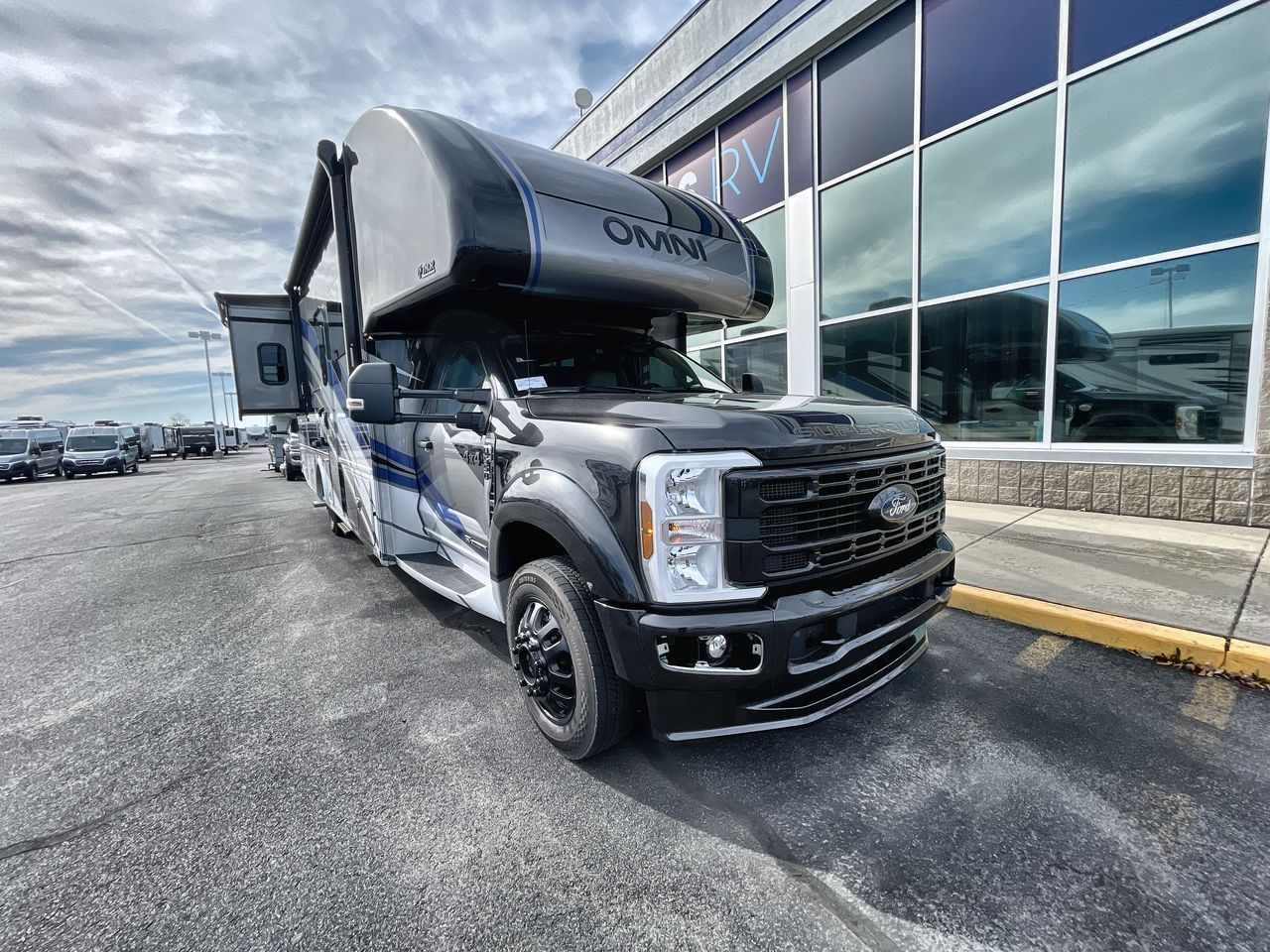 New 2027 Thor Motor Coach Omni Trail X32