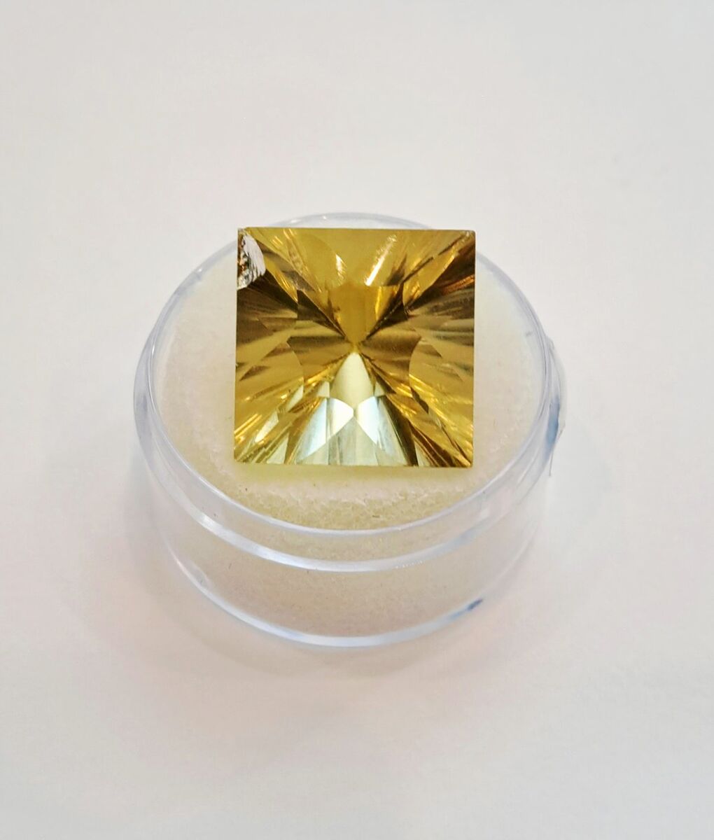 Lemon Quartz Gemstone 16.910 Carats