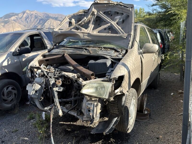 2003 Toyota Sienna Parts