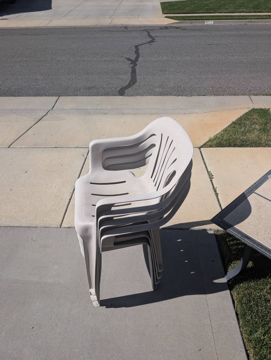 Free plastic patio chairs (4)
