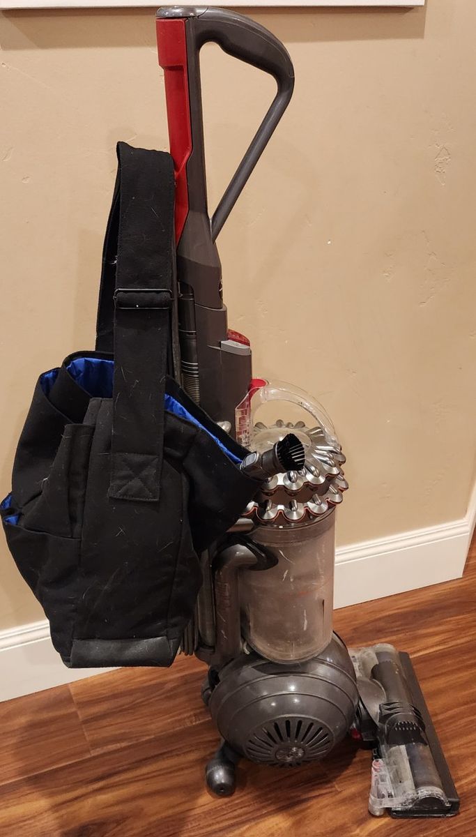 DYSON ANIMAL CINETIC UPRIGHT VACUUM