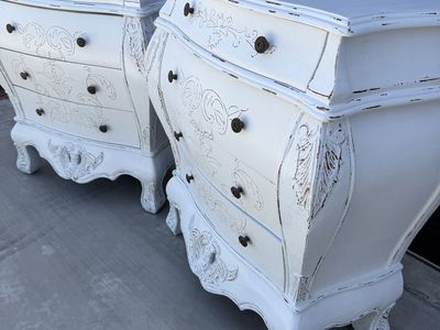 Gorgeous Bombay Chest Nightstands