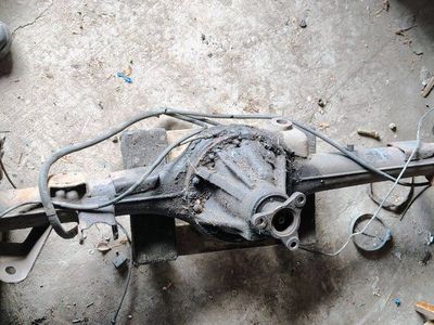 1992 Range Rover Classic Axles (pics to come)